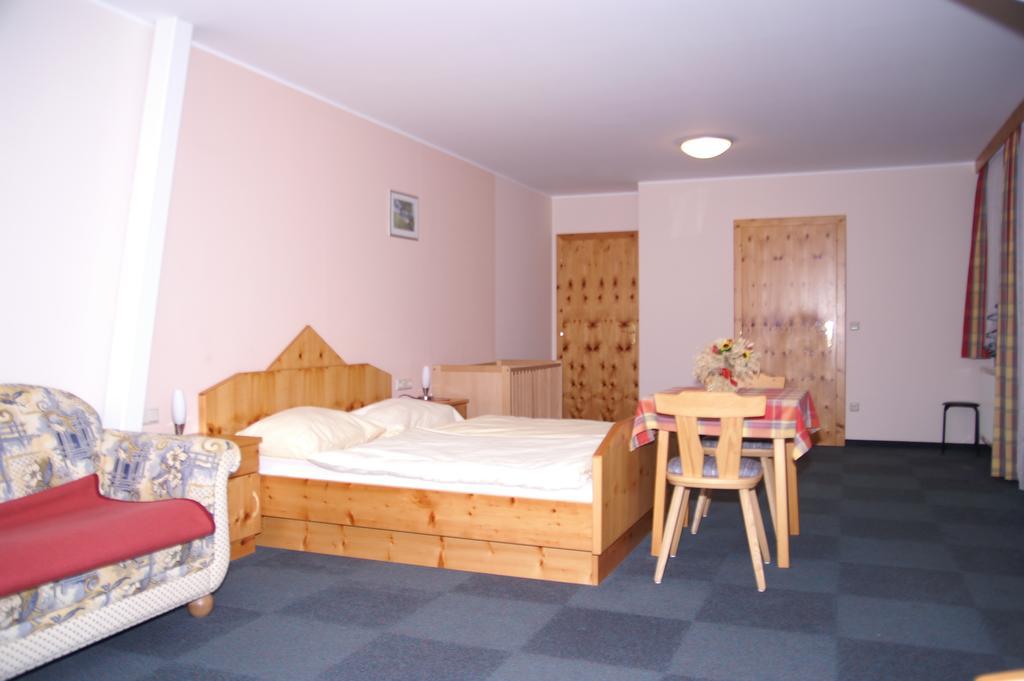 Wildwiesenhof Miesenbach (Styria) Quarto foto